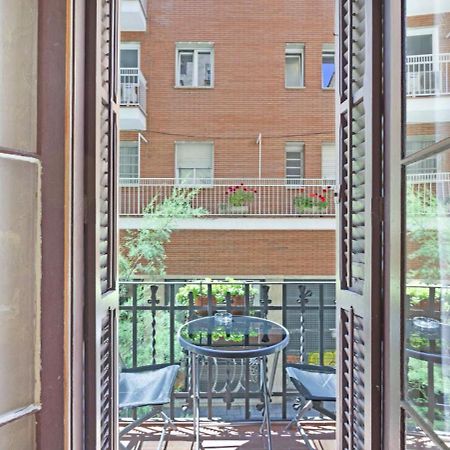 Great Apartment In Sagrada Familia With Balcony Barcelona Eksteriør billede