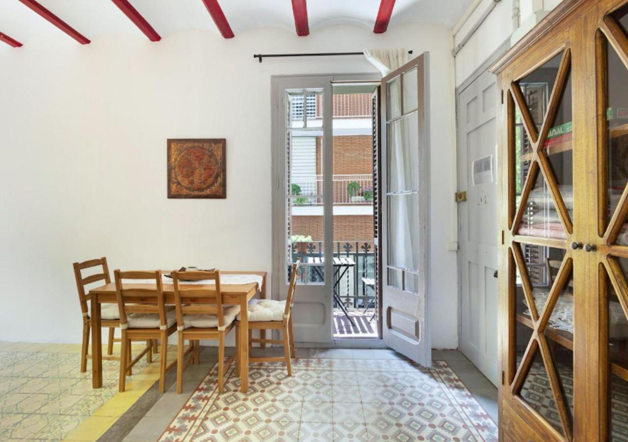Great Apartment In Sagrada Familia With Balcony Barcelona Eksteriør billede
