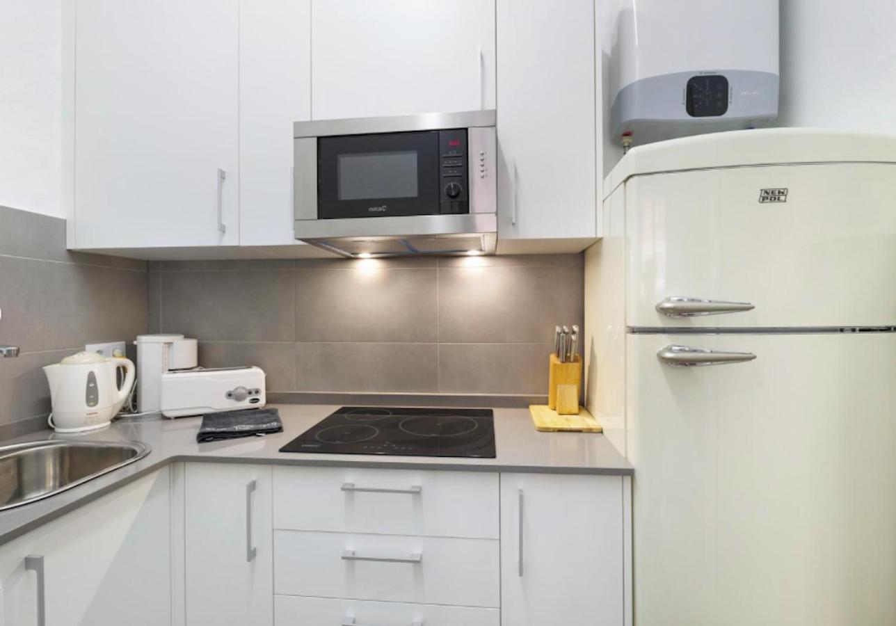 Great Apartment In Sagrada Familia With Balcony Barcelona Eksteriør billede