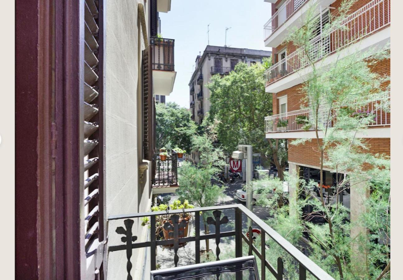 Great Apartment In Sagrada Familia With Balcony Barcelona Eksteriør billede