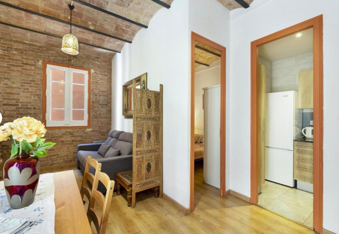 Great Apartment In Sagrada Familia With Balcony Barcelona Eksteriør billede