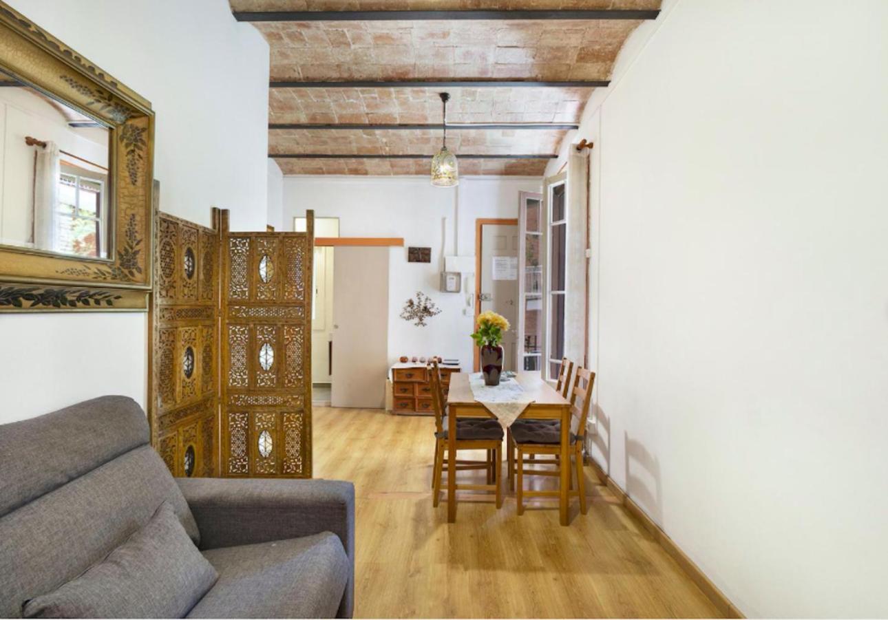 Great Apartment In Sagrada Familia With Balcony Barcelona Eksteriør billede