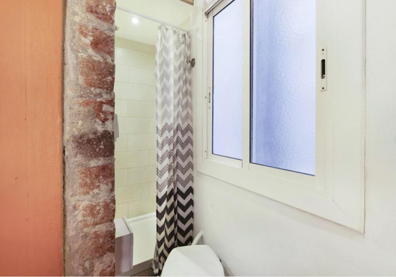 Great Apartment In Sagrada Familia With Balcony Barcelona Eksteriør billede
