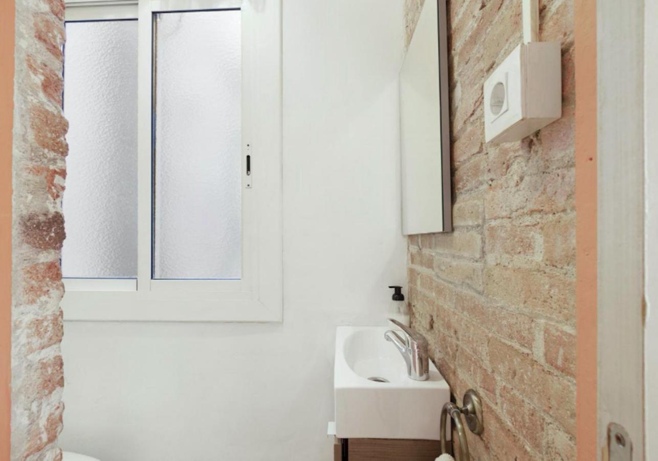 Great Apartment In Sagrada Familia With Balcony Barcelona Eksteriør billede